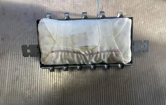 Hyundai i40 Passenger airbag 845303Z000 3Z84591010 VFPA07W491749