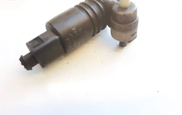 Volkswagen Golf IV Windscreen/windshield washer pump 1J0973722