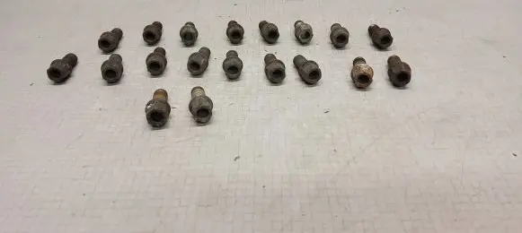 Audi A4 S4 B6 8E 8H Nuts/bolts 