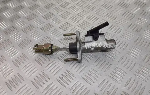 Toyota Yaris Verso Clutch slave cylinder 