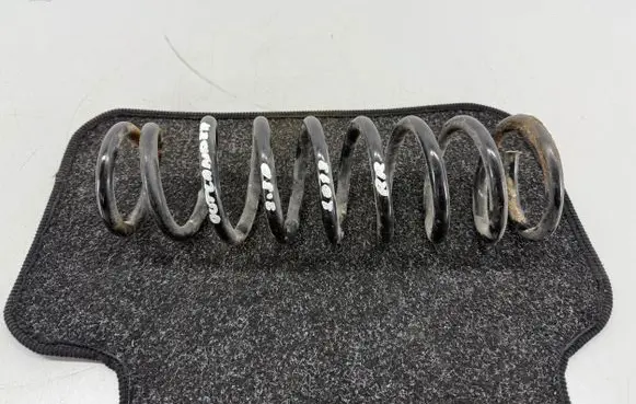Mitsubishi Outlander Rear coil spring