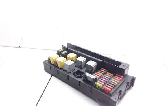 Mercedes-Benz Sprinter W906 Fuse module A9065454401 516601F04