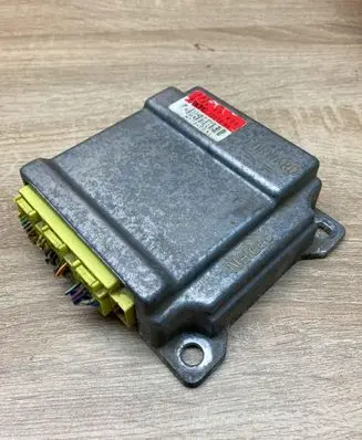 Mazda MPV Airbag control unit/module LC6457K30 3321646 WithPlug