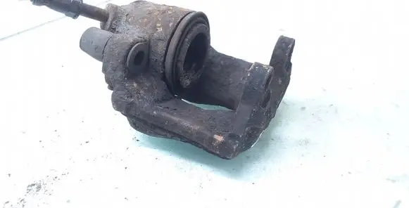 BMW 3 E46 Front brake caliper 