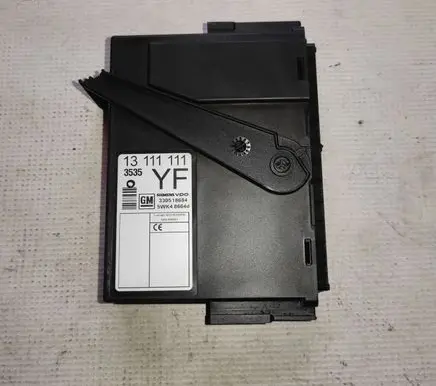 Opel Combo C Comfort/convenience module 13111111 330518684 5WK48664D