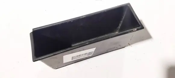 Volkswagen Touran I Glove box