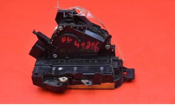 Ford Focus C-MAX Front door lock 2S4AA21913AA