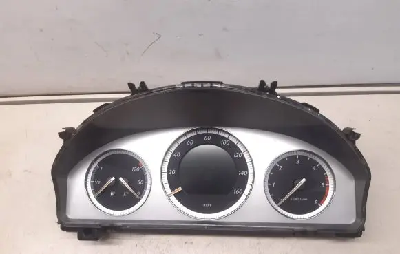 Mercedes-Benz C W204 Speedometer (instrument cluster) A2045403211 A2044422621 A2045406548