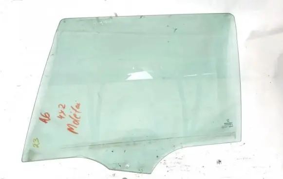 Peugeot 406 Rear door window glass
