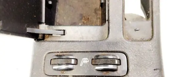 Toyota Avensis T250 Seat heating switch