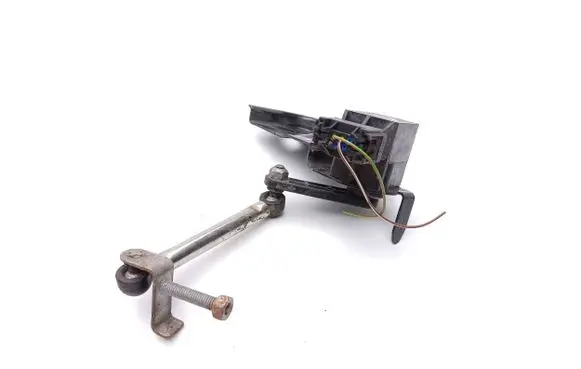 Mercedes-Benz S W221 Air suspension front height level sensor A0105427717