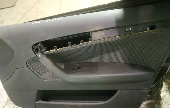 Audi A3 S3 8P Front door card panel trim