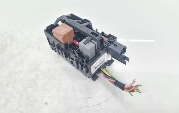 Peugeot Partner III Fuse box set 9812661980 9673062180 9673028680
