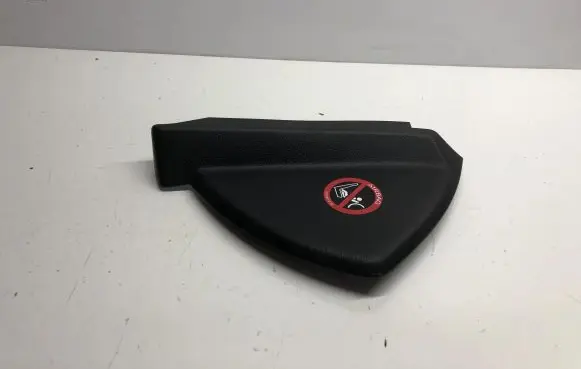 Mercedes-Benz C W204 Dashboard side end trim A2046800378
