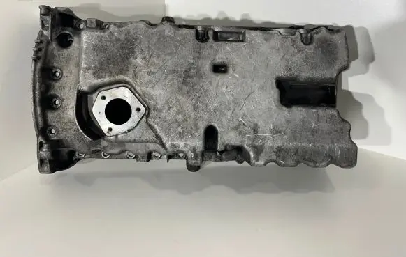 Volvo XC70 Oil sump 30713677A 30713677