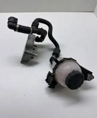 Mercedes-Benz GLC C253 Gearbox / Transmission oil cooler A0995002500 7526718 82431007