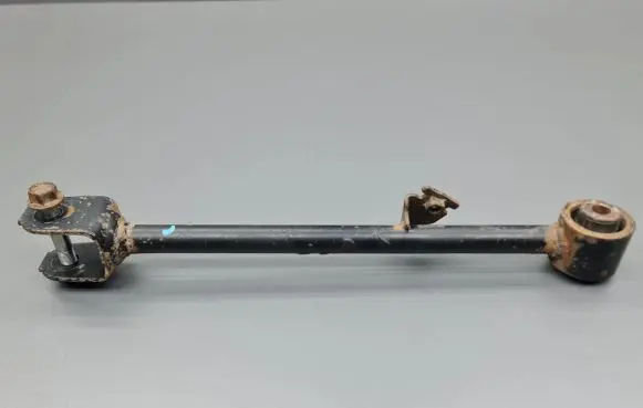 Rear control arm