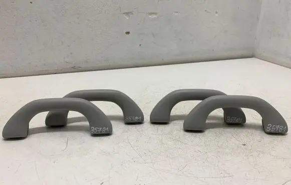 Seat Leon (5F) A set of handles for the ceiling 5F0857607A 2342816B
