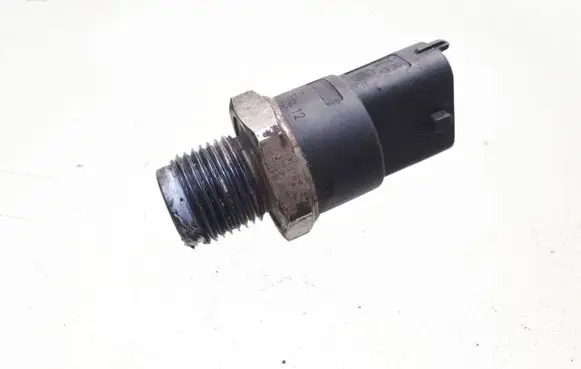 Fuel pressure sensor