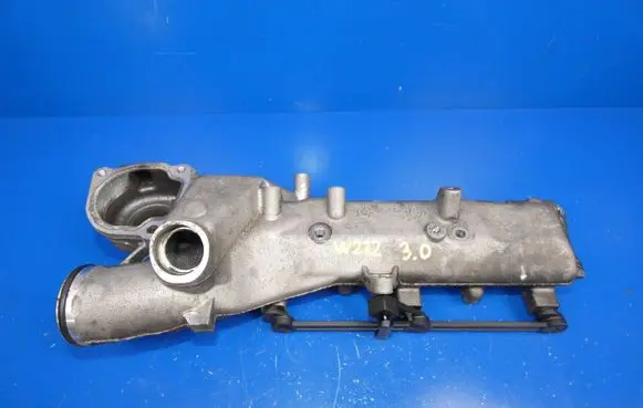 Mercedes-Benz S W222 Intake manifold