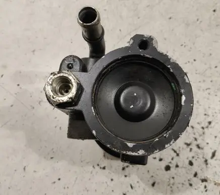 Renault Scenic I Power steering pump 550512