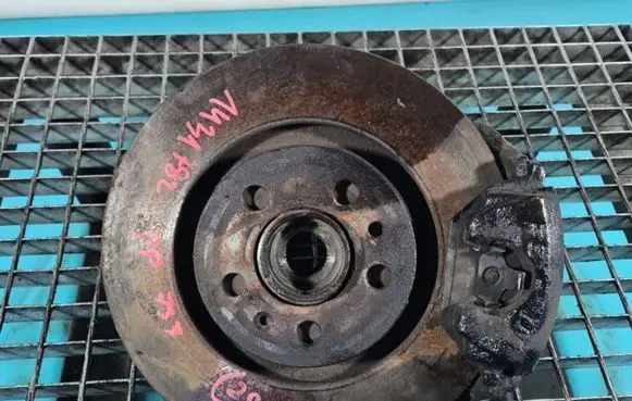 Volkswagen New Beetle Front wheel hub spindle knuckle IMPRK1431782