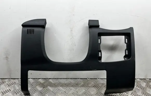 Dashboard lower bottom trim panel