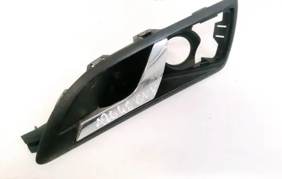 Skoda Octavia Mk2 (1Z) Rear door interior handle 1Z0839247