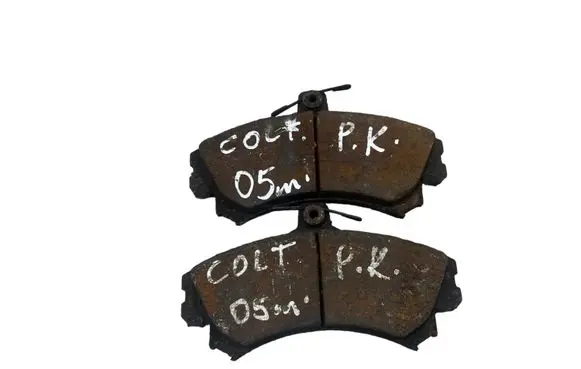 Mitsubishi Colt Brake pads (front) MR977 A45442