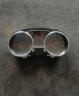 Nissan Qashqai Speedometer (instrument cluster) 284B2BR00D