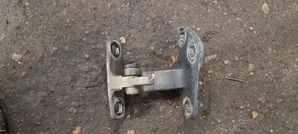 BMW X5 E53 Tailgate/trunk/boot hinge 8402183