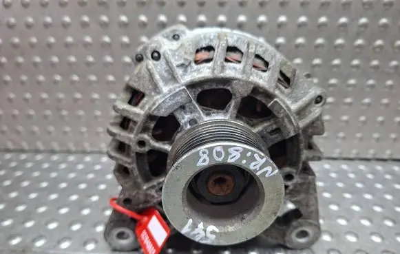 Renault Clio III Generator/alternator S27649808 8200654541