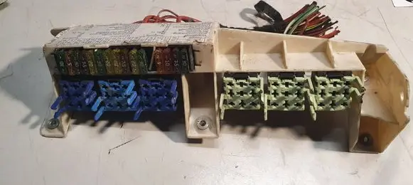 BMW X5 E53 Fuse module 8383720
