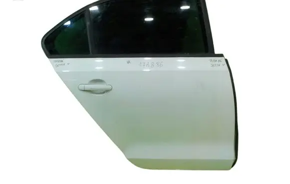 Volkswagen Jetta VI Rear door PRAWE