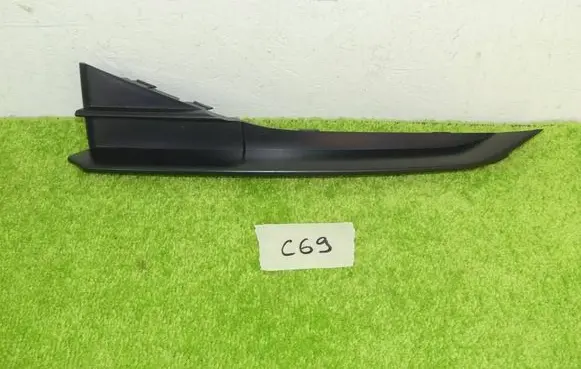 Audi Q3 F3 Front bumper lower grill 83A807925