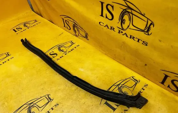 Ford Explorer VI Rubber seal rear door 
