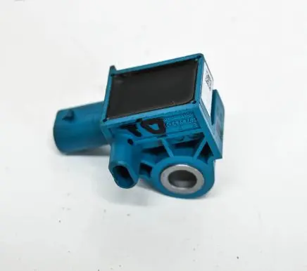 Audi Q3 8U Airbag deployment crash/impact sensor 5K0959351A
