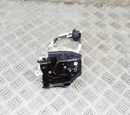 Porsche Macan (95B) Rear door lock 8K0839016F