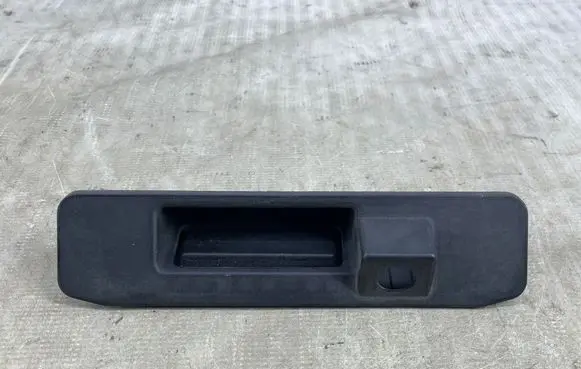 Mercedes-Benz ML W166 Tailgate trunk handle A1667500593