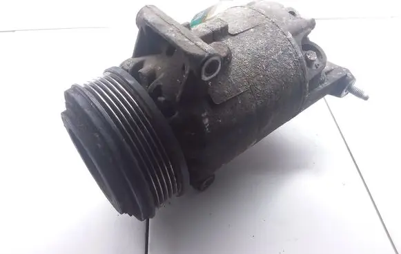 Opel Astra H Air conditioning (A/C) compressor (pump) 13124752