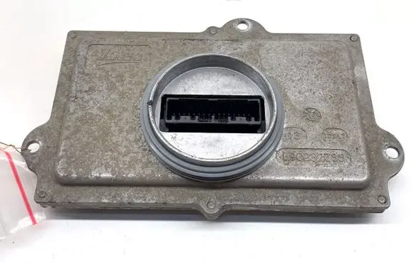 Peugeot 508 Voltage converter/converter module 90062307