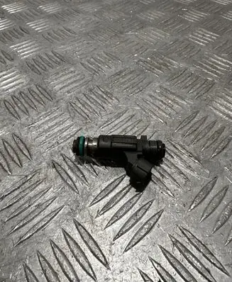Nissan X-Trail T30 Fuel injector FBJC101