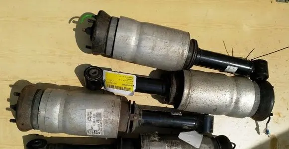 Land Rover Discovery Sport Front air suspension shock absorber LandRover