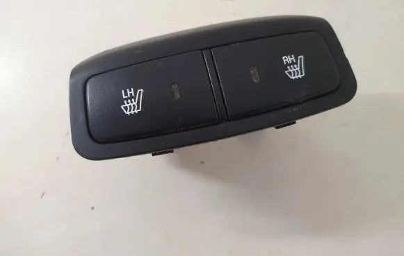 Hyundai Tucson JM Seat heating switch