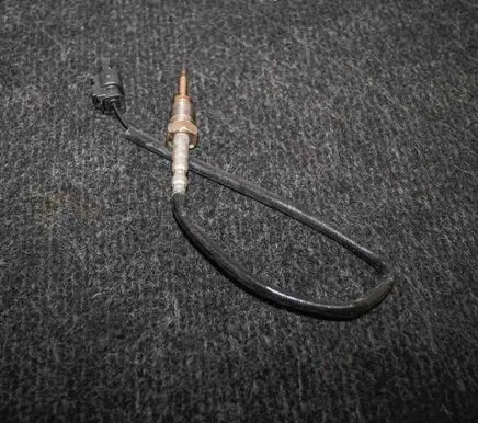 BMW 4 F32 F33 Oil temperature sensor 8509963