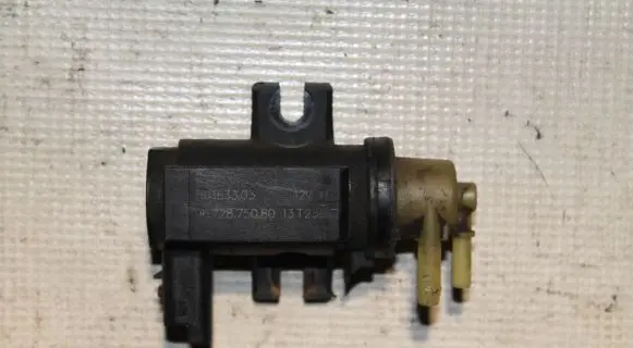 Volvo V40 Turbo solenoid valve 70163303