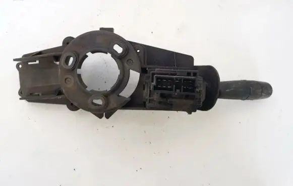 Peugeot 206 Wiper control stalk 34394301 96247561zl