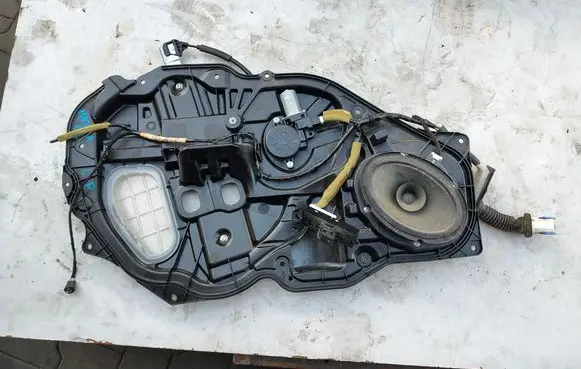 Mazda 6 Front door window regulator with motor GS1D5997X