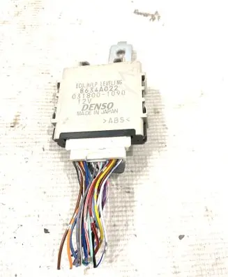 Mitsubishi Outlander Headlight ballast module Xenon 8634A022 0318001090
