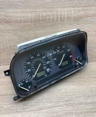 Volkswagen Golf III Speedometer (instrument cluster) 1H0919912N 351053000